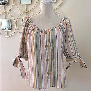 Unique Spectrum womans 3/4 Sleeve Buttoned top pastel striped elastic neckline